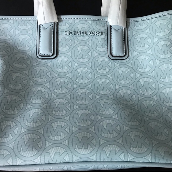 MICHAEL MICHAEL KORS JODIE PALE OCEAN TOTE NWT - Picture 3 of 13